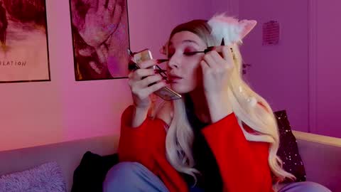 Snapshot of filipinaadams chatting on 12.22.24 cap and Lana  online show from 12.22.24