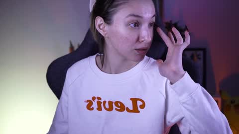 Snapshot of filipinaadams chatting on 12.26.24 cap and Lana  online show from 12.26.24