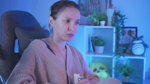 Snapshot of filipinaadams chatting on 01.10.25 cap and Lana  online show from 01.10.25