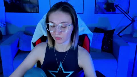 Snapshot of filipinaadams chatting on 01.16.25 cap and Lana  online show from 01.16.25