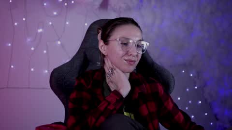 Snapshot of filipinaadams chatting on 01.18.25 cap and Lana  online show from 01.18.25