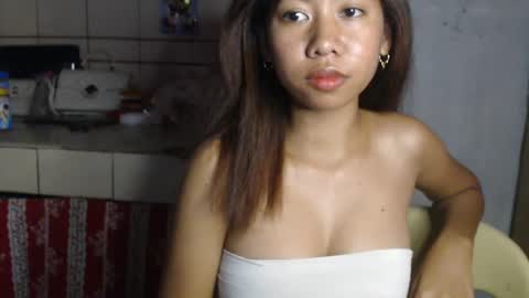 Snapshot of filipinawild_xx chatting on 01.10.25 marife online show from 01.10.25