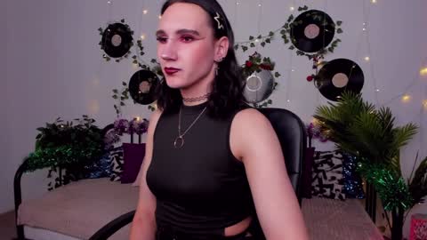 Honey Ill be waiting for you Tue Wed Thu Fri Sat Sun 10am-5pm online show from 12.31.24