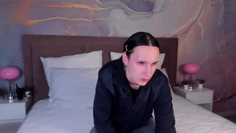 Honey Ill be waiting for you Tue Wed Thu Fri Sat Sun 10am-5pm online show from 03.02.25