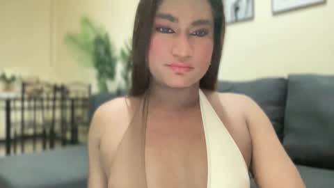 Snapshot of filthybarbie chatting on 09.22.25 B A R B I E online show from 09.22.25