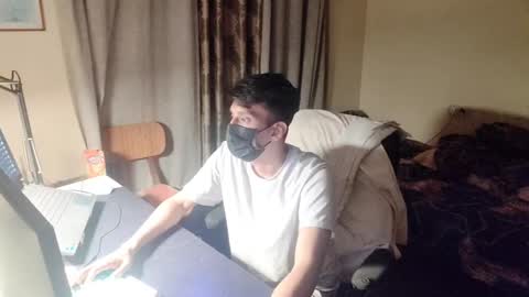 Snapshot of fin1904 chatting on 12.31.24 fin1904 online show from 12.31.24