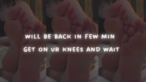 Snapshot of findomfeet_ chatting on 12.13.24 Ashley online show from 12.13.24