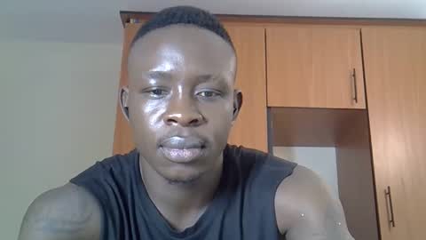 Snapshot of fineebony chatting on 01.18.26 HOT AND SWEET online show from 01.18.26