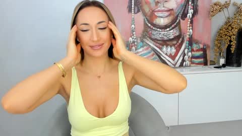 Snapshot of finestchantilly chatting on 12.13.24 FinestChantilly online show from 12.13.24