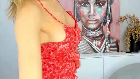 Snapshot of finestchantilly chatting on 02.28.25 FinestChantilly online show from 02.28.25