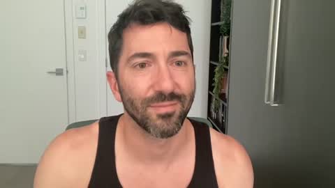 Finn Riley online show from 07.04.26