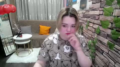 Snapshot of finna_39 chatting on 02.21.25 finna_39 online show from 02.21.25