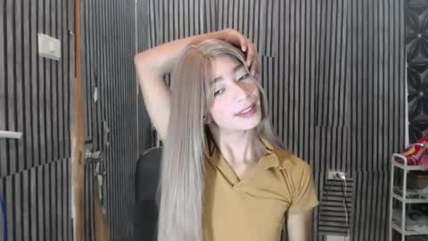 fiona908995 online show from 05.15.26