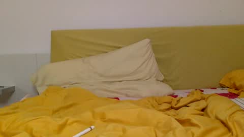 Fiona online show from 03.05.25