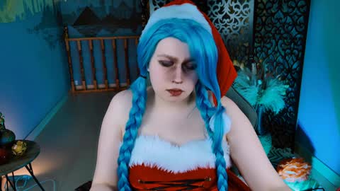 Snapshot of fioramarmoris chatting on 12.30.24 fiora online show from 12.30.24