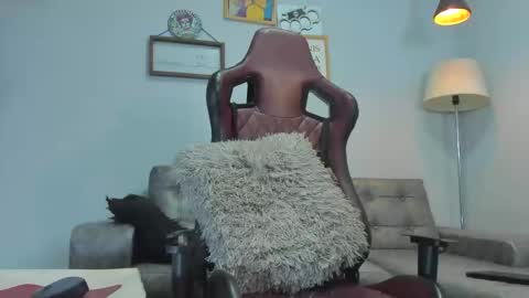 Snapshot of fire_boy69 chatting on 12.04.25 fire_boy69 online show from 12.04.25