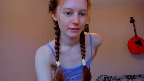 Snapshot of fire_luna chatting on 12.12.24 fire_luna online show from 12.12.24