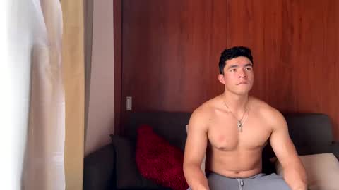 Snapshot of fireand_passion chatting on 02.18.25 fireand_passion online show from 02.18.25