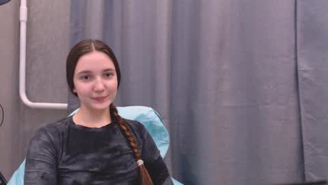 fireflies_fly_ online show from 01.26.25