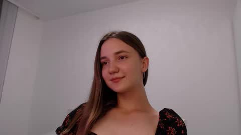 fireflies_fly_ online show from 09.13.25