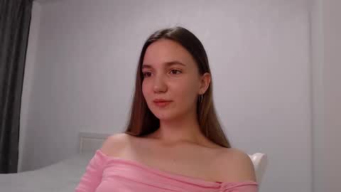 fireflies_fly_ online show from 11.10.25