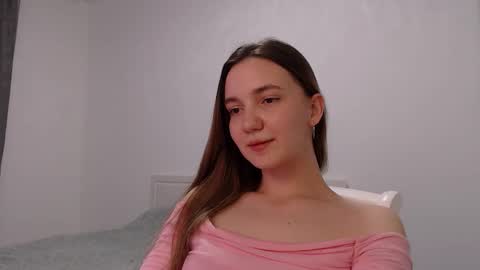 fireflies_fly_ online show from 12.01.25