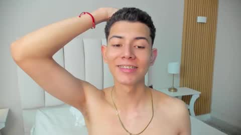 Nicolas online show from 10.10.25