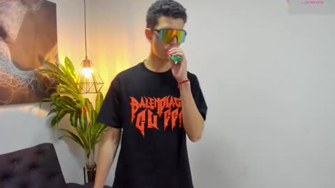 Nicolas online show from 03.14.26