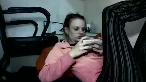FirstTimeFeak online show from 05.04.26