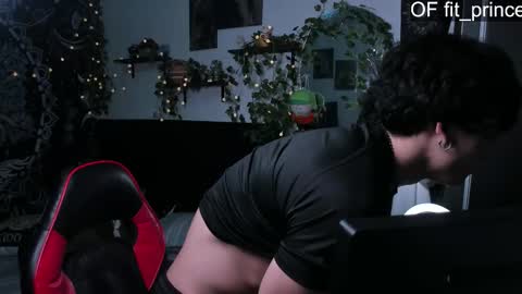 Snapshot of fit_prince_ chatting on 03.07.26 David hotman online show from 03.07.26