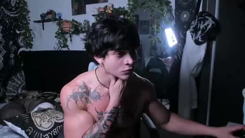 Snapshot of fit_prince_ chatting on 03.11.26 David hotman online show from 03.11.26