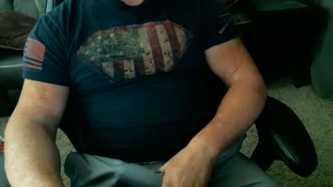 Snapshot of fitguy40 chatting on 12.11.24 fitguy40 online show from 12.11.24