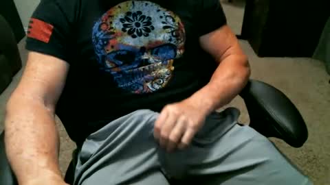 Snapshot of fitguy40 chatting on 09.30.25 fitguy40 online show from 09.30.25