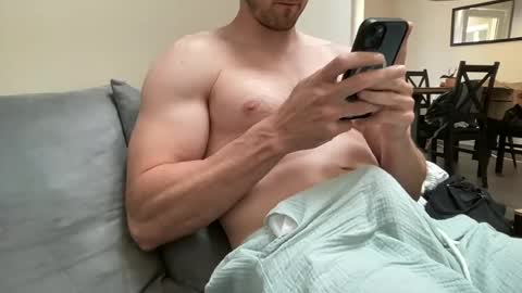 Snapshot of fitness_freak_93 chatting on 06.21.26 fitness_freak_93 online show from 06.21.26