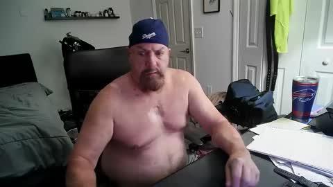 Snapshot of flaguy3233 chatting on 01.06.25 Florida guy online show from 01.06.25