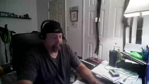 Snapshot of flaguy3233 chatting on 11.28.25 Florida guy online show from 11.28.25