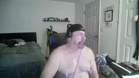 Snapshot of flaguy3233 chatting on 12.02.25 Florida guy online show from 12.02.25