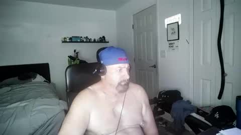 Snapshot of flaguy3233 chatting on 12.05.25 Florida guy online show from 12.05.25