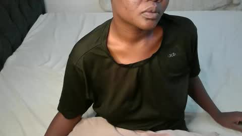 Snapshot of flaquo1 chatting on 12.21.25 flaquo1 online show from 12.21.25