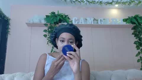 Snapshot of flavia_cruz chatting on 07.25.26 Flavia online show from 07.25.26