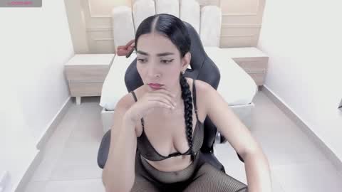 Snapshot of fleurgreco chatting on 03.17.26 FLEUR online show from 03.17.26