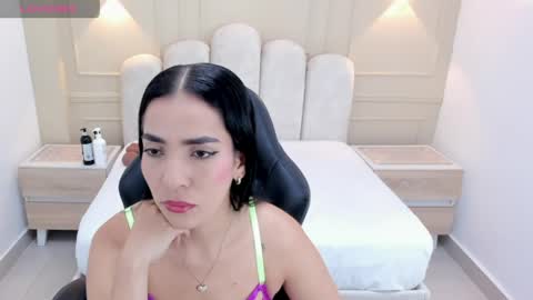 Snapshot of fleurgreco chatting on 04.23.26 FLEUR online show from 04.23.26