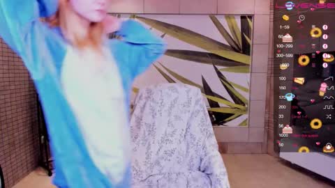 Snapshot of fleximona chatting on 01.11.26 FlexiMona online show from 01.11.26