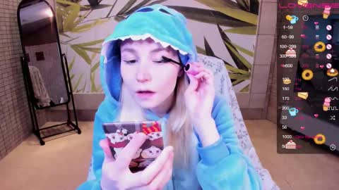 Snapshot of fleximona chatting on 01.18.26 FlexiMona online show from 01.18.26