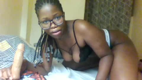 Snapshot of flirty_amber chatting on 01.08.26 Amber online show from 01.08.26