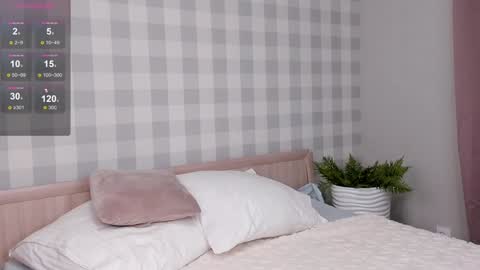 Emely  online show from 01.09.25