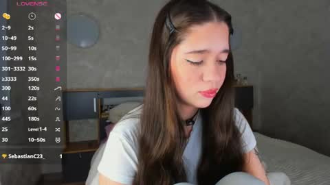 Snapshot of flirtykitty_ chatting on 06.20.26 Emely online show from 06.20.26