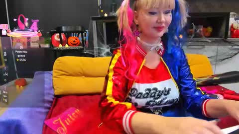 Mary online show from 10.20.25