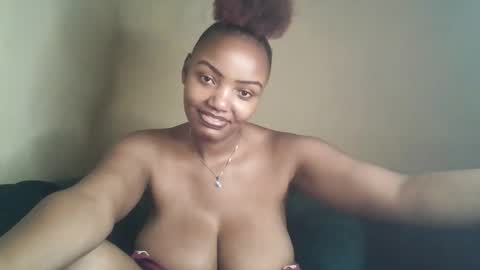 Snapshot of flirtymimie chatting on 11.21.25 flirtymimie online show from 11.21.25