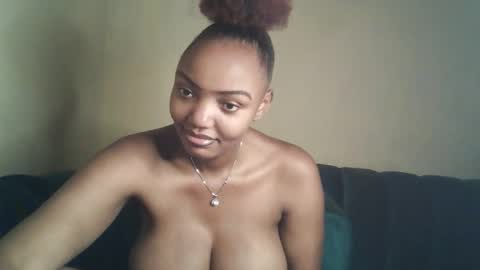 Snapshot of flirtymimie chatting on 11.24.25 flirtymimie online show from 11.24.25